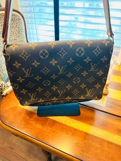 LV Monogram Mussete Tango