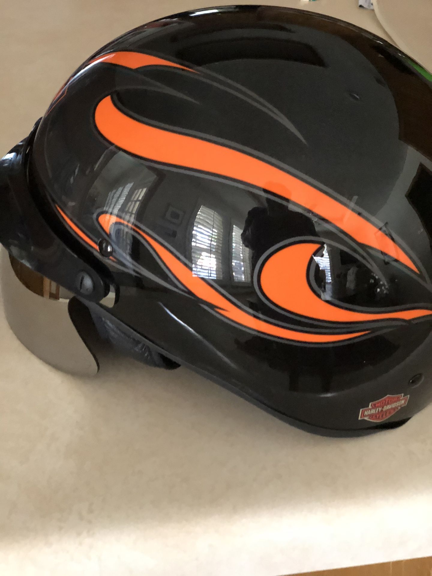 Motorcycle helmet