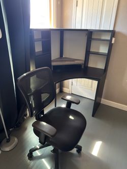 Desk & Chair