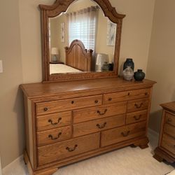 Bedroom Set. 