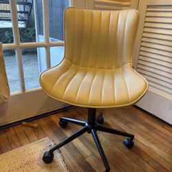 Office chair looking for a new place