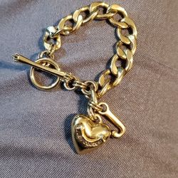 Beautiful vintage Juicy Couture gold Tone puff starter bracelet 