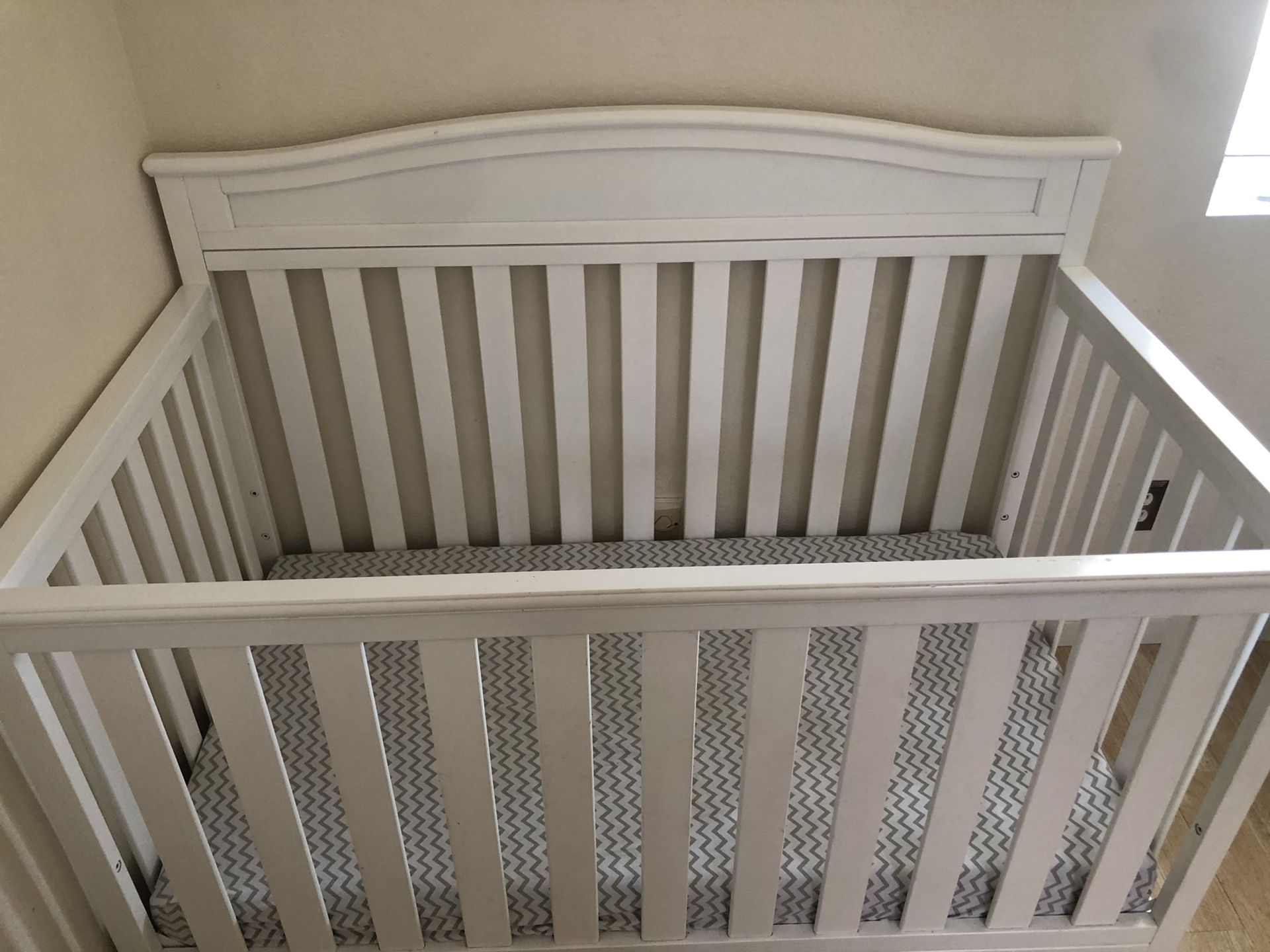White Baby Crib with mattress