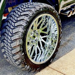 22x12 -51 Vision Brawl Wheels On Arturo’s Mts 33/13.50/22 Arturo’s Mts