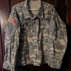 Army Camoflauge Long Sleeve Shirt Size L