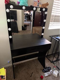 Vanity desk black