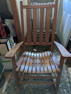 Vintage Rocking Chair 
