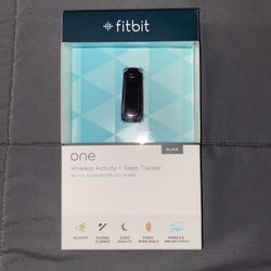 fitbit one BRAND NEW NEVER USED