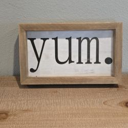 Wall decor - Yum sign