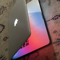 15” Retina MacBook Pro I7, 16GB RAM 500Gb Ssd $380