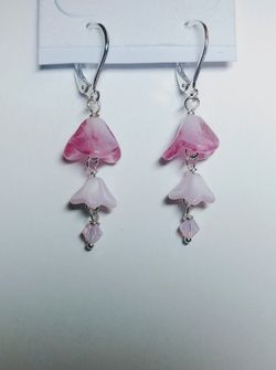 Double petite trumpet flower earrings