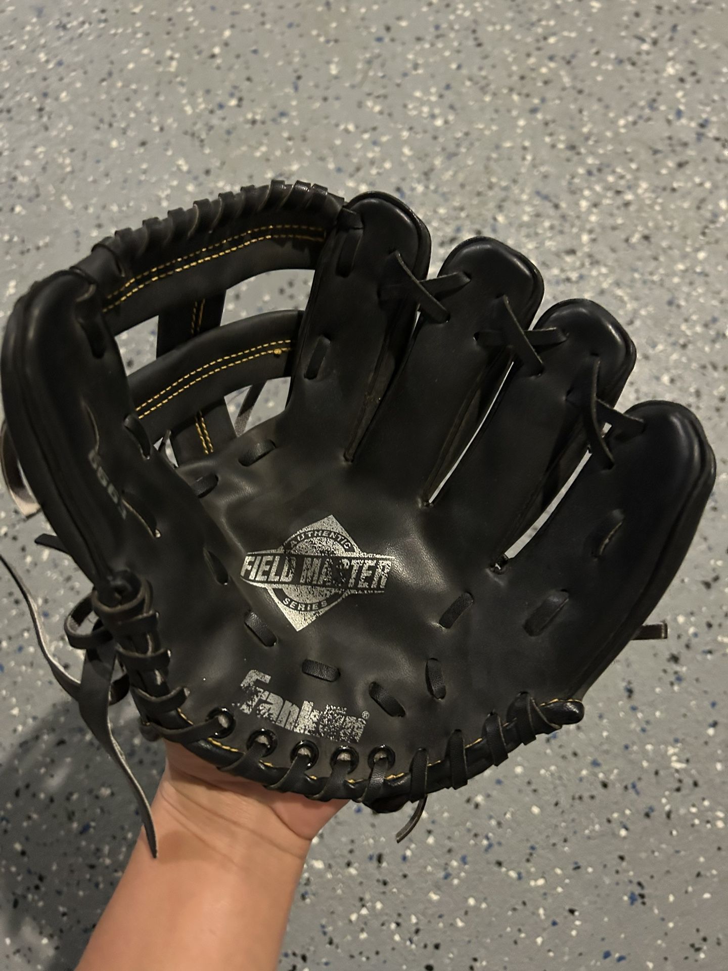 Baseball Glove - Franklin