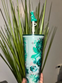 Starbucks Holiday 2022 Enchanted Forest Venti Tumbler with Fox Straw Topper
