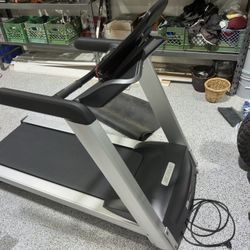 PRECOR TREADMILL TRM 445