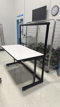 5 foot commercial work bench