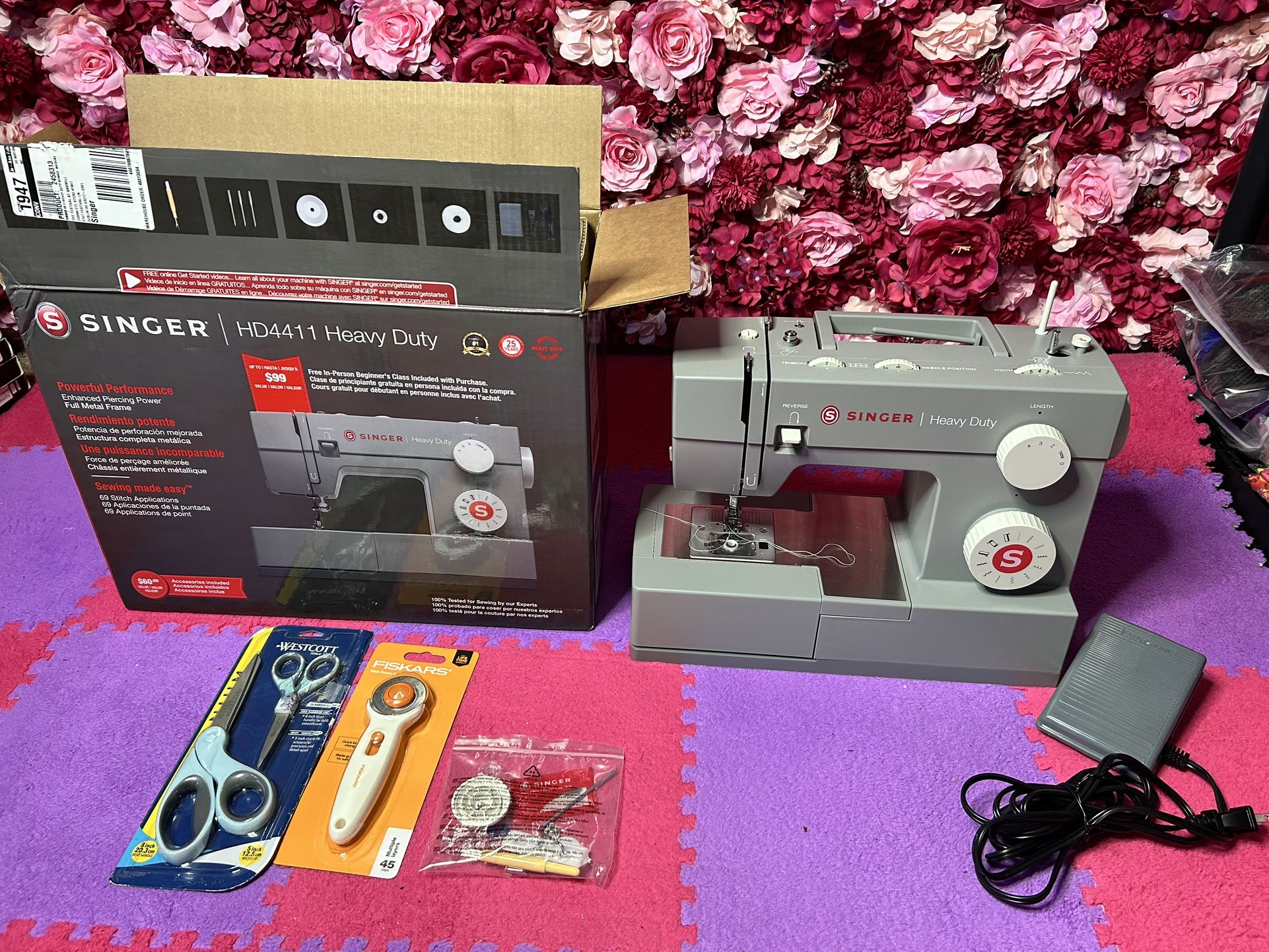 SINGER 4411 Heavy Duty Sewing Machine - Gray