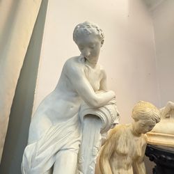 Statues of Women/mythology