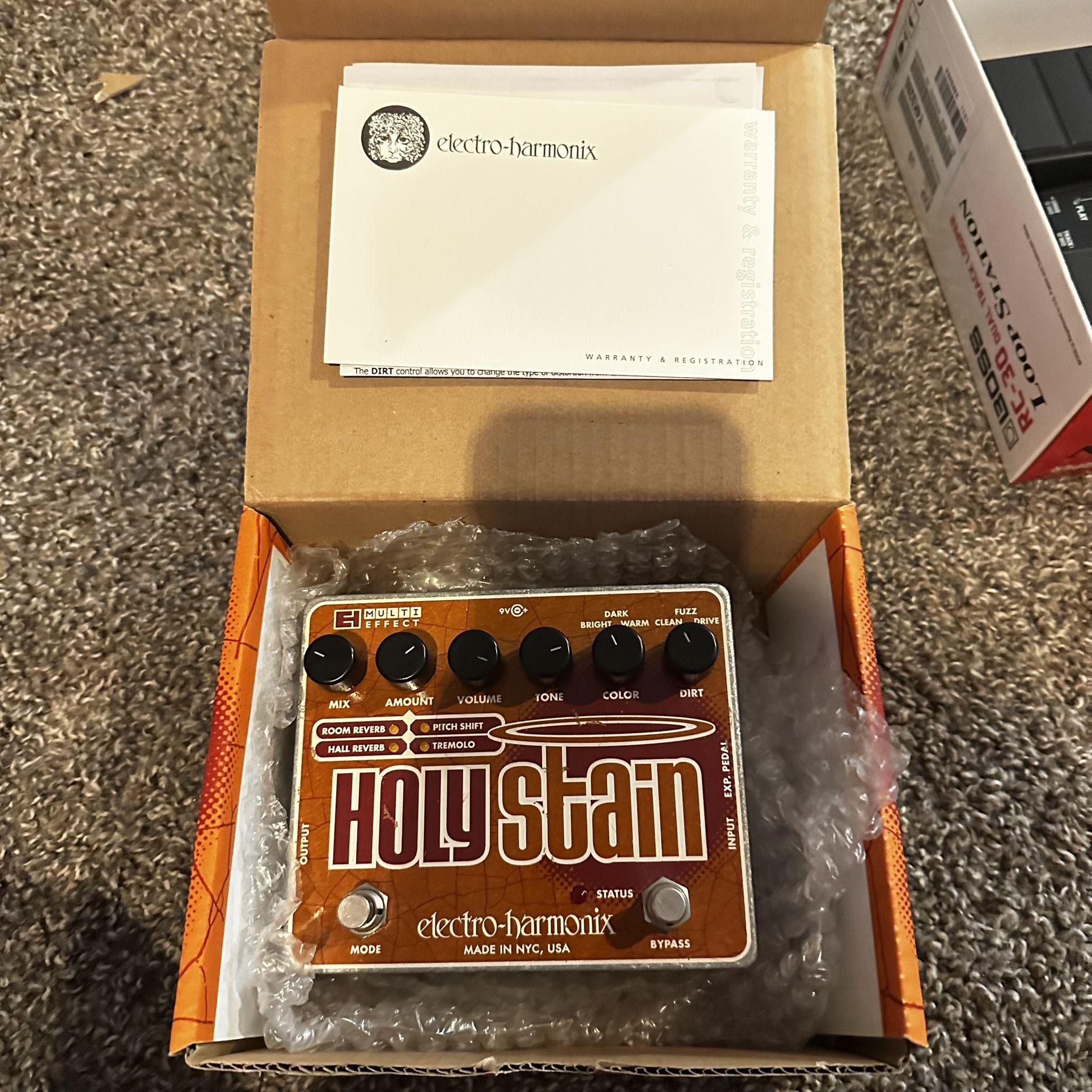 Electro Harmonix Holy Stain Guitar pedal