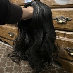 Women’s Short Wavy Wig – Soft, Full & Natural Appearance