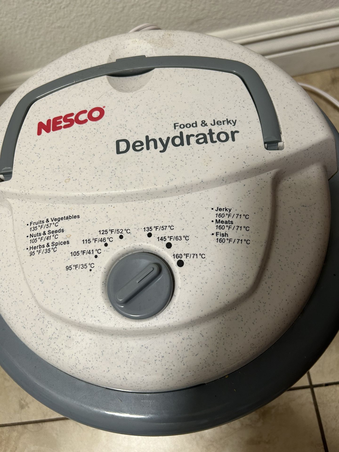 Nesco Food Dehydrator for Sale in Bellflower, CA - OfferUp