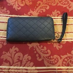 Black Large Wristlet Wallet