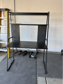 Gaming desk with shelves and lights
