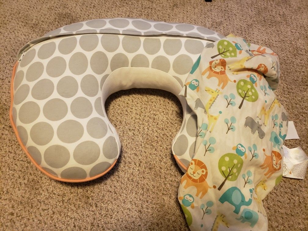 Boppy pillow