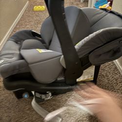 Baby Trend Car seat With Base And Inserts 