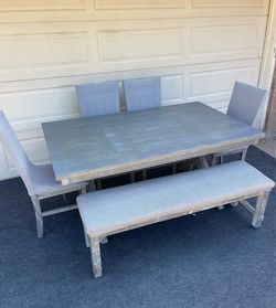 6-PC SOLID WOOD GRAY FINISHED DINING SET (1 TABLE, 1 LARGE PADDED BENCH AND 4 PADDED CHAIRS)