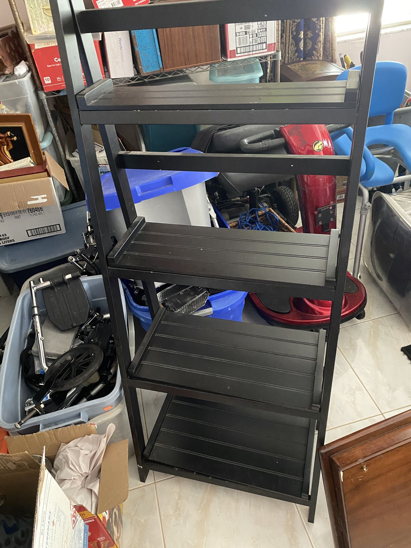 Music storage rack cassettes up to LP’s