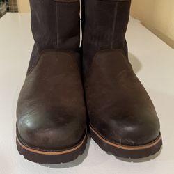 Men’s UGG Snow Boots Size 11