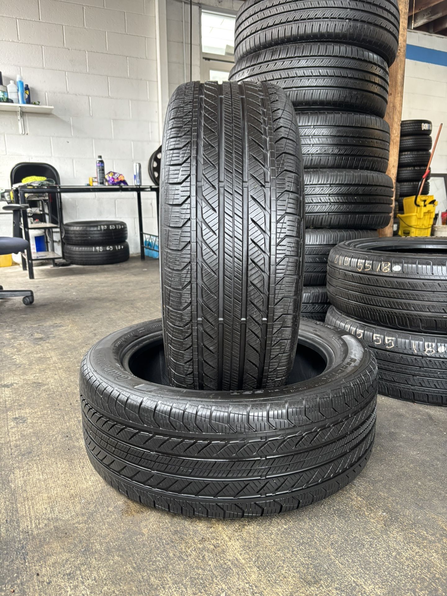 235/50/19 CONTINENTAL PROCONTACT GX SSR (2 TIRES)