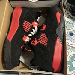 Jordan 4