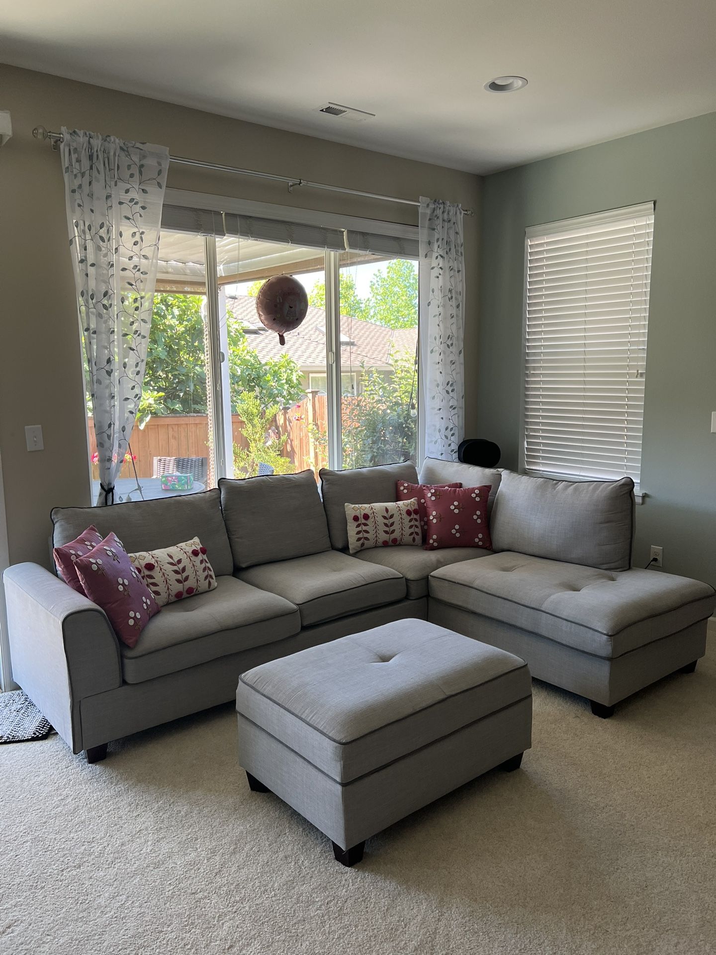 Reversible Sectional With Ottoman