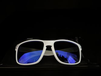Oakley Holbrook