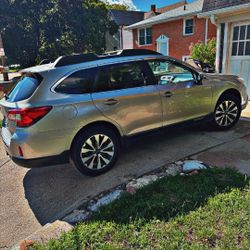 2015 Subaru Outback 3.6R – Fully Loaded 
