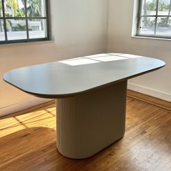 White Dining Table for 4/6 People