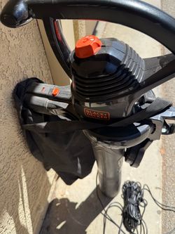 BLACK & Decker 3-in-1 Blower/Vacuum/Mulcher