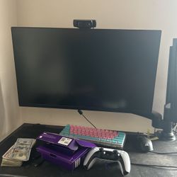 Gaming Monitors And Monitor Mount 