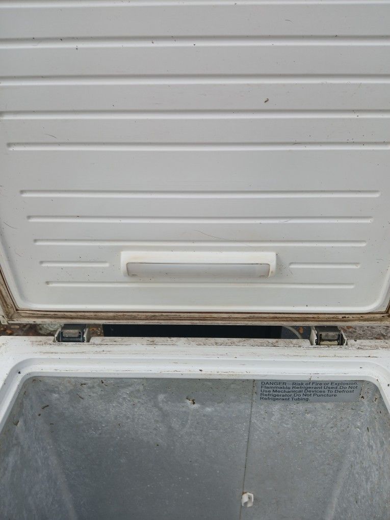 Magic Chef 7.0 Cubic Ft Deep Freezer