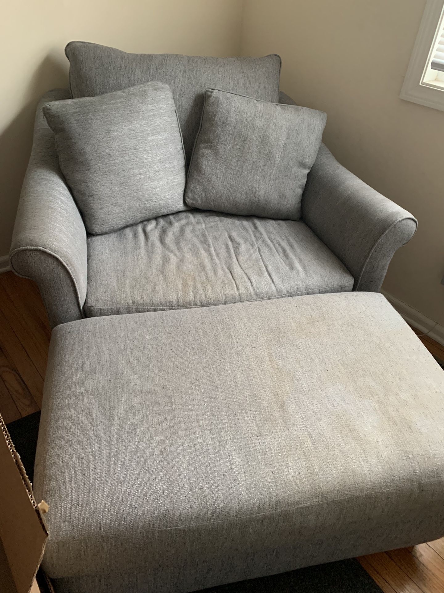 Oversized Chair With Footrest Gray
