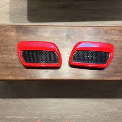 2018-2022 Ford Mustang Red Hood Vents