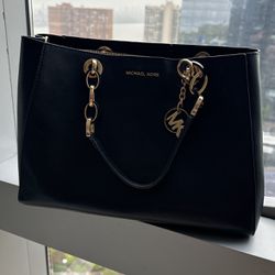 Michael Kors Large Handbag
