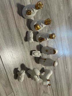 Ceramic nativity set