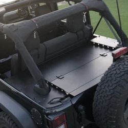 Diabolical Inc Slipstream Cargo Cover For Jeep JKU.