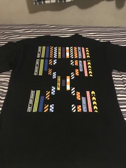 Off white Tshirt size LARGE new with dust bag