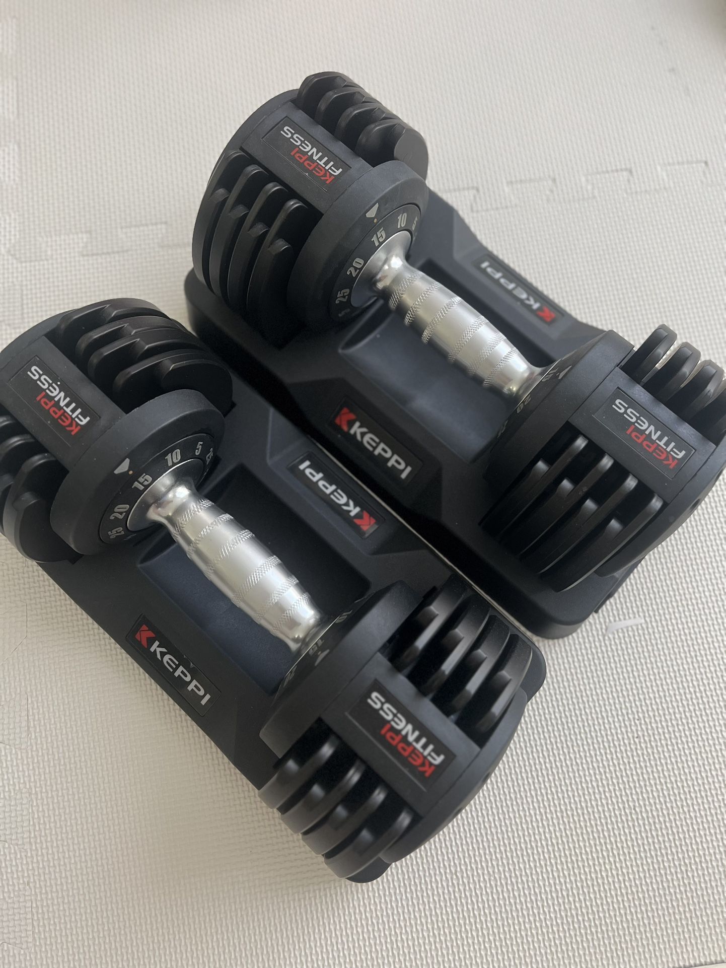 Adjustable Dumbbells Set with Anti-Slip Metal Handle