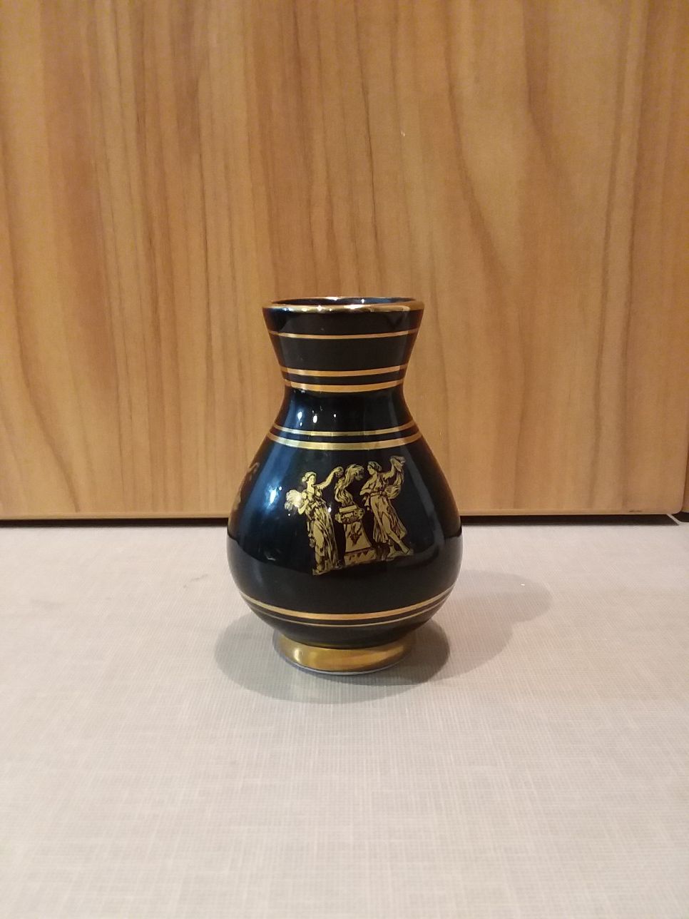 Vintage Small Manousakis Keramik Vase