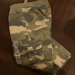 *NEW* Toddler, army color cargo pants, Size 18-24 Months