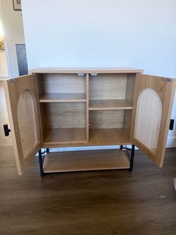 Wall Cabinet
